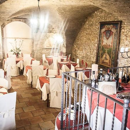 Locanda Dei Baroni Vasto Bagian luar foto