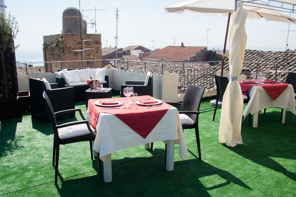 Locanda Dei Baroni Vasto Bagian luar foto