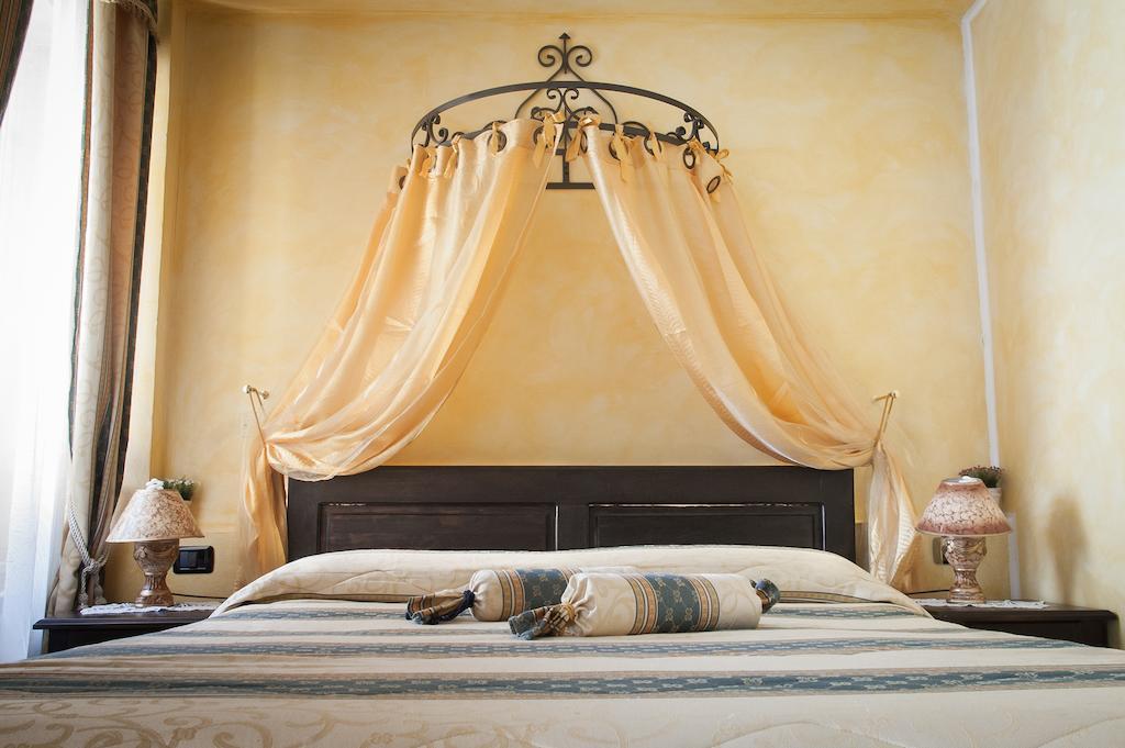 Locanda Dei Baroni Vasto Ruang foto
